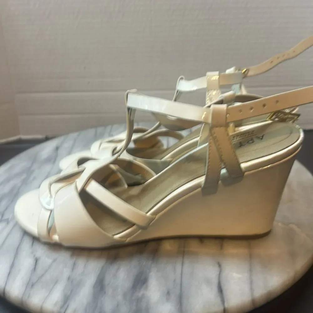 Apt 9 wedge sandel